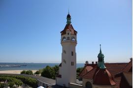 <b>Wieża z widokiem na Zatokę Gdańską ponownie otwarta. PCR w Sopocie odzyskało blask. Atrakcja turystyczna Trójmiasta (ZDJĘCIA, WIDEO)</b>