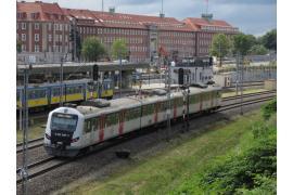 <b> Ważne zmiany w rozkładzie jazdy pociągów - m.in. na linii kolejowej łączącej Chojnice z Brusami, Lipuszem i Kościerzyną pojawi się dodatkowa, czwarta para pociągów </b>
