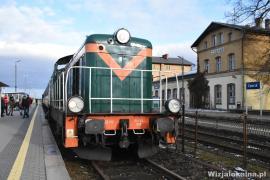 <b> Wycieczka kolejowa składem NIEDŹWIADEK odwiedziła stację Czersk (ZDJĘCIA, WIDEO) </b>