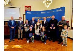 <b>Starosta: Dzięki Wam powiat staje się piękniejszy. Nagroda m.in. dla pochodzącego z Rytla Grzegorza Niemczyka. GRATULACJE! (FOTO)</b>