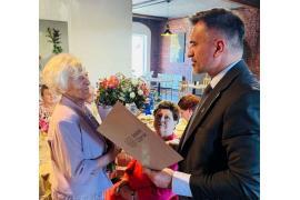 <b>GM. CZERSK. 90 lat pięknego życia, miłości i pracy – urodziny pani Zofii</b>