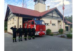 <b>CZERSK. Strażacy oddali hołd zmarłemu druhowi z Ochotniczej Straży Pożarnej w Sierakowicach (WIDEO)</b>