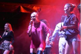 <b> CZERSK. Na scenie – Vel Evel oraz Qinga. Urodziny Czerska – kolejni wykonawcy (ZDJĘCIA, WIDEO)</b>