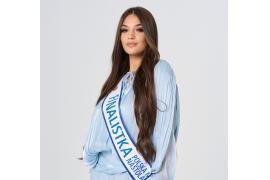 <b>CZERSK. Pierwsze oficjalne zdjęcia finalistek Polska Miss Nastolatek 2025. Wśród nich Anna Sprenga z Czerska</b>