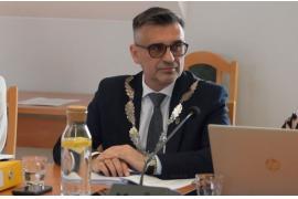 <b>GM. CZERSK. Co z terenem po ubojni i byłej fabryce mebli Klose? Czy będą nowe miejsca pracy? Momentami emocjonalna dyskusja... (WIDEO)</b>