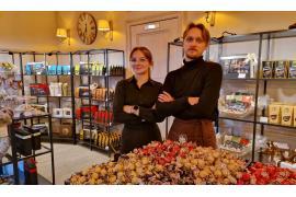 <b>ŁUCZNICZKA ARCHER-PRALINE. Specjalna Oferta Świąteczna dla FIRM! DWÓR MŁYNARZY. DOM CZEKOLADY (ZDJĘCIA, OFERTA)</b>