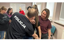 <b> Szkolenie z zakresu samoobrony (ZDJĘCIA)</b>