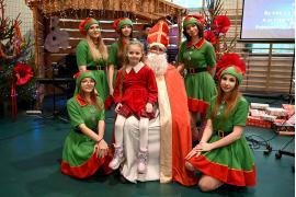 <b> GM. CZERSK. 24. Akcja Wigilia w ZS w Malachinie. 80 paczek świątecznych dla  dzieci, a także darowizny na rehabilitacje, leczenie i hospicjum dla dzieci (ZDJĘCIA)</b>