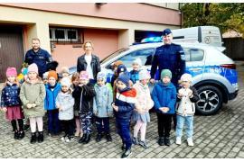 <b> Lekcja bezpieczeństwa w Komisariacie Policji w Czersku (FOTO)</b>