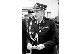 <b>GM. CZERSK. Zmarł Franciszek Szarafin. Były radny i strażak z Malachina</b>