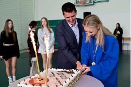 <b>GM. CZERSK. Uroczystość zakończenia edukacji 5 klasy Technikum im. Augustyna Szpręgi w Malachinie (ZDJĘCIA)</b>