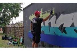 <b>Kolejne graffiti w Czersku. Spontaniczna akcja <br>(WIDEO, ZDJĘCIA)</b>
