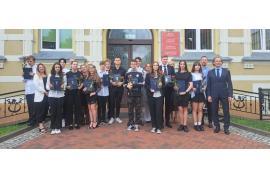 <b> POW. CHOJNICKI. Nagrody dla najlepszych absolwentów m.in. z gminy Czersk. Może zostanę starostą? (WIDEO) </b>