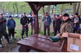 <b>GM. CZERSK. TRWAJĄ SPINNINGOWE ZAWODY WĘDKARSKIE O PUCHAR BURMISTRZA CZERSKA NAD JEZIOREM OSTROWITE (FOTO)</b>