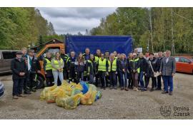 <b>GM. CZERSK. Ostrowite bez śmieci - wspólnie posprzątali teren wokół jeziora (FOTO)</b>