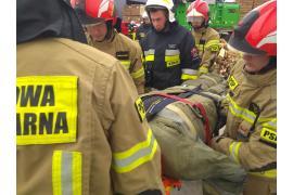 <b>GM. CZERSK. Ćwiczenia straży pożarnej w tartaku - Rytel (FOTO, WIDEO)</b>