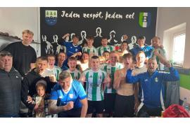 <b>CZERSK. Czerszczanie pokonali zespół z Klawkowa. Borowiak wygrywa 4:0 (ZDJĘCIA, WIDEO)</b>