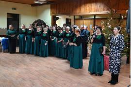 <b>GM. CZERSK. Dzień Babci i Dziadka z Chórem Lutnia. Wyjątkowe wydarzenie (ZDJĘCIA, WIDEO)</b>