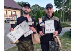 <b>Jarosław Ossowski i Łukasz Ryduchowski z gminy Czersk z pucharami starosty. GRATULACJE! (ZDJĘCIA)</b>