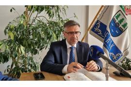 <b> GM. CZERSK. Przebudowa DK22 – wąskie pasy ruchu. Dyrektor gdańskiego oddziału GDDKiA był w Czersku</b>
