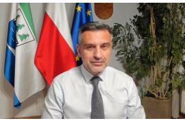 <b>CZERSK. Dawid Kwiatkowski zaśpiewa podczas 100. urodzin Czerska. Live burmistrza - mówił o imprezach, inwestycjach, sprawach bieżących - m.in. drogi (WIDEO)</b>