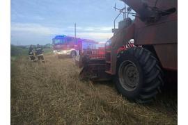 <b>Śmiertelny wypadek na polu. Kombajn najechał na mężczyznę, niestety nie udało się go uratować (ZDJĘCIA)</b>