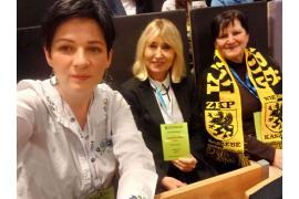 <b>Zmiana na czele Zrzeszenia Kaszubsko – Pomorskiego. 256 delegatów, m.in. z gminy Czersk. Renata Czapiewska została ponownie członkiem Rady Naczelnej (ZDJĘCIA)</b>