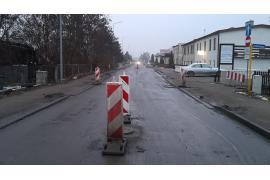 <b> CZERSK. Położenie warstwy bitumicznej – ul. Szkolna, 21 Lutego, Tucholska w Czersku (KOMUNIKAT)</b>