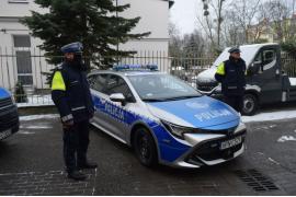 <b>Policjanci chojnickiej drogówki dostali pod choinkę nowy radiowóz (FOTO)</b>