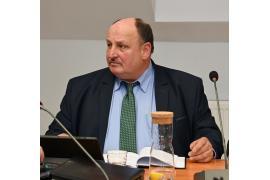 <b>Zenon Konefka: Obecnie jest prowadzona próba wygaszenia mojego mandatu radnego. Radny domaga się 125 tys. zł zadośćuczynienia na cele społeczne. Zarzuca ujawnienie danych wrażliwych</b>