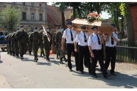 <b>Pogrzeb śp. Jana Prabuckiego, żołnierza, bohatera walczącego <br>o niepodległość RP (ZDJĘCIA)</b>