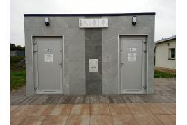 <b>CZERSK. Nowoczesna toaleta przy rolkowisku i targowisku. Ogłoszony przetarg (ZDJĘCIA)</b>