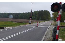 <b> GM. CZERSK. Uwaga kierowcy – uszkodzony przejazd kolejowy w m. Malachin (ZDJĘCIA) </b>