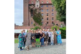 <b> Seniorzy z UTW w Czersku uczestniczyli w Festiwalu Twórczości Senioralnej w Gniewie (ZDJĘCIA) </b>