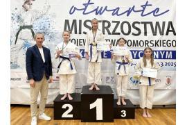 <b> CZERSK-KARSIN. Sukces zawodników Karate Klubu INAZUMA w Otwartych Mistrzostwach Województwa Pomorskiego w Karate Tradycyjnym w Sopocie. Rozwiązał się worek z medalami! GRATULACJE!</b>