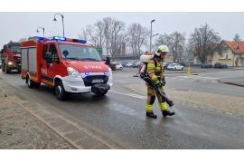 <b>AKTUALIZACJA (RYTEL i ŁĄG). CZERSK. Plama ciągnie się przez całe miasto... Uwaga kierowcy! Mogą występować utrudnienia w ruchu (FOTO)</b>
