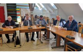 <b>Sesja RM – radni mieli zająć się audytami inwestycji - dom kultury, przedszkole. Radni z klubu `Dla Naszej Gminy`nie przyszli na obrady - oświadczenie (WIDEO, ZDJĘCIA)</b>