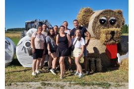 <b>GM. CZERSK. Witacz Sołectwa Łubna na tegoroczne Dożynki Gminne. Pies pilnuje, a wieś dożynkuje (ZDJĘCIA)</b>