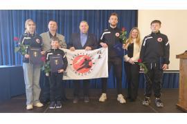 <b>Nagrody Starosty Chojnickiego dla zawodników Karate Klub `Inazuma` z Czerska za osiągnięcie wysokich wyników sportowych w 2025 roku</b>