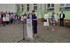 <b>CZERSK. Rozpoczęcie roku szkolnego w czerskiej JEDYNCE (FOTO) </b>