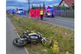 <b>POW. CHOJNICKI. Śmiertelny wypadek – wstępne ustalenia policji: motocyklista uderzył w radiowóz (ZDJĘCIA)</b>