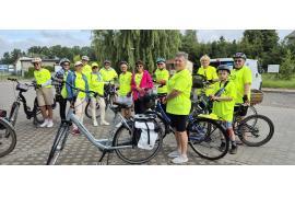 <b> CZERSK. Kolejny rajd rowerowy słuchaczy UTW - tym razem do firmy Wutkowski (ZDJĘCIA, WIDEO) </b>