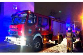 <b>CZERSK. Alarm czujnika gazu w mieszkaniu bloku przy Dworcowej. Starsza kobieta nie otwierała drzwi</b>