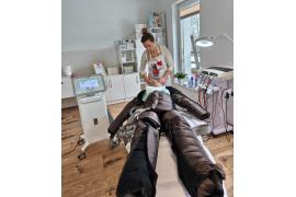 <b>CZERSK. Profesjonalny zabieg drenażu limfatycznego na całe ciało. Presoterapia – zobacz jakie uzyskasz efekty (ZDJĘCIA, OFERTA)</b>