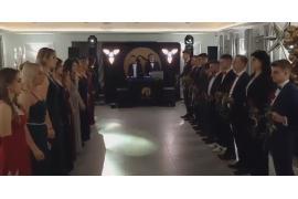 <b> CZERSK. Studniówka uczniów Technikum im. Augustyna Szpręgi w Malachinie rozpoczęta! (WIDEO) </b>