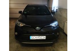 <b>CZERSK. Sprzedaż samochodu - Toyota RAV 4</b>
