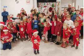 <b>GM. CZERSK. Uśmiech, zabawa i Mikołaj – wyjątkowy dzień w sołectwie Łąg Kolonia (ZDJĘCIA, WIDEO)</b>