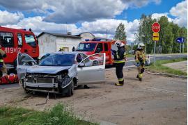 <b>AKTUALIZACJA - wstępne ustalenia policji. GM. CZERSK. Zdarzenie drogowe przy przedszkolu w Gutowcu, DK22. Auto wpadło do rowu, pasażerka przewieziona do szpitala (ZDJĘCIA)</b>