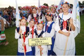 <b> POW. CHOJNICKI. Finał Międzynarodowego Festiwalu Folkloru `X Kaszubskie Spotkania z Folklorem Świata` (ZDJĘCIA) </b>