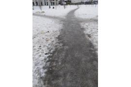 <b>CZERSK. `Na śniegu codzienny przyrost jest coraz bardziej widoczny, nie do przeoczenia i czasami ledwo do przekroczenia` (ZDJĘCIA)</b>